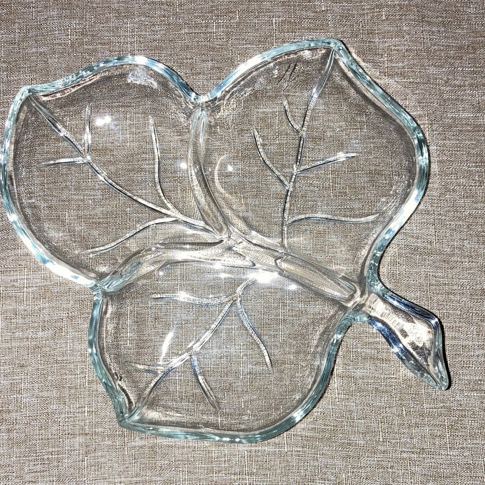 VINTAGE CRYSTAL IVY LEAF CONDIMENT DISH